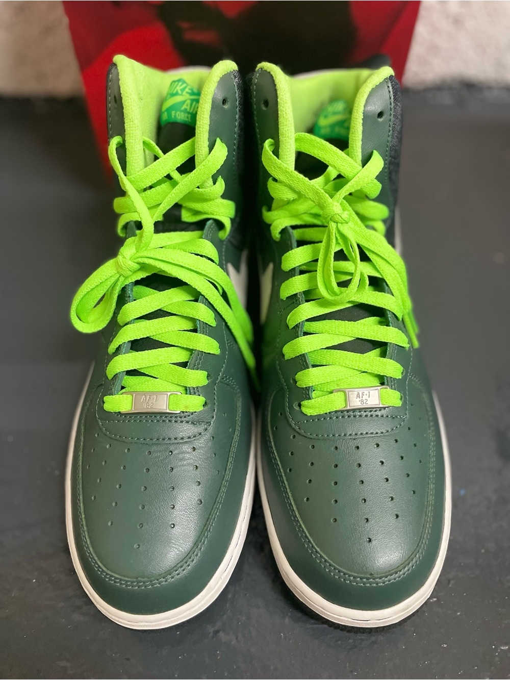Air Force 1 Nike Kids Dark Green High-Top Sneakers with Neon Green Laces